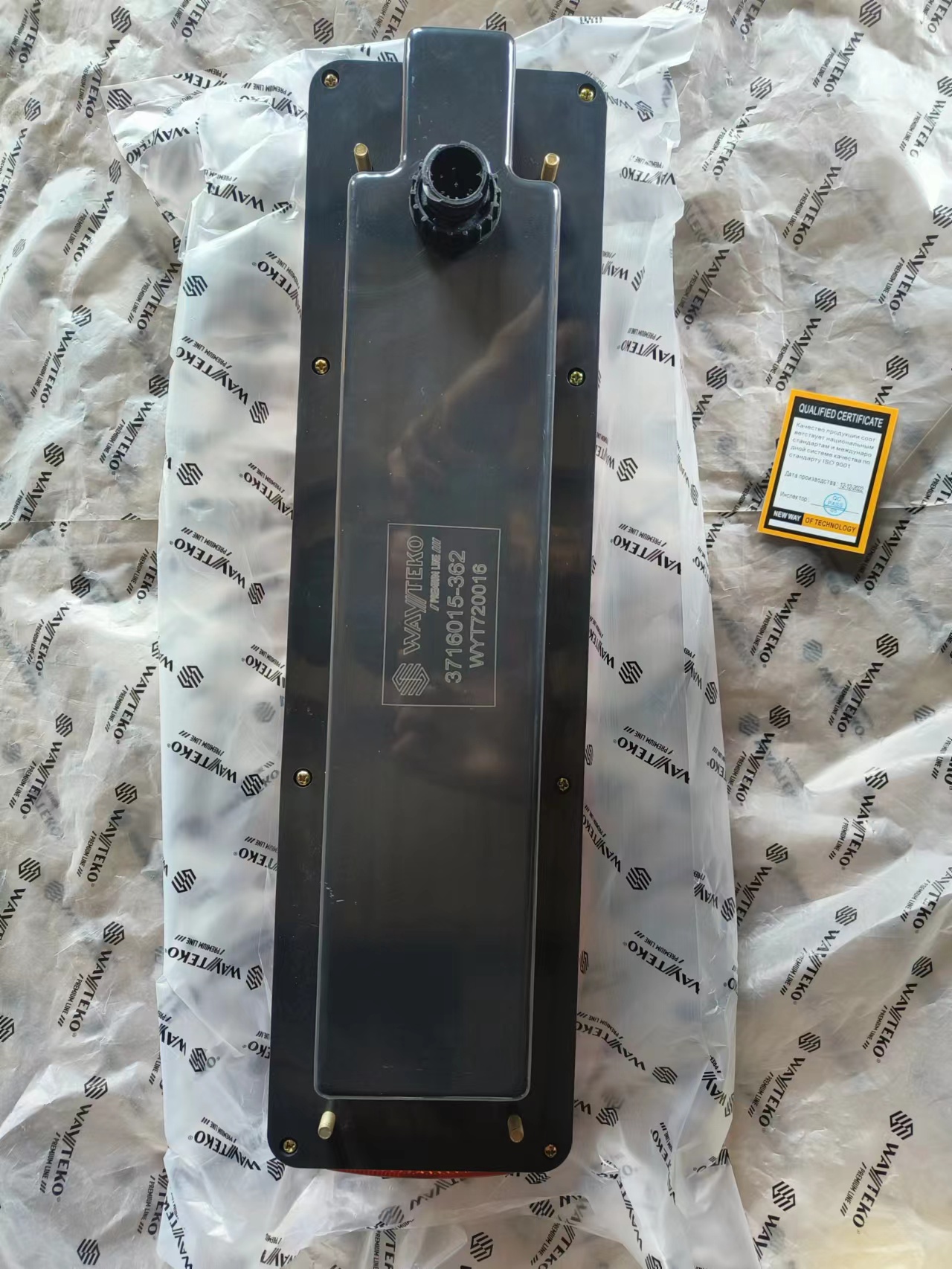 Фонарь задний левый с подсветкой номера WAYTEKO PREMIUM
