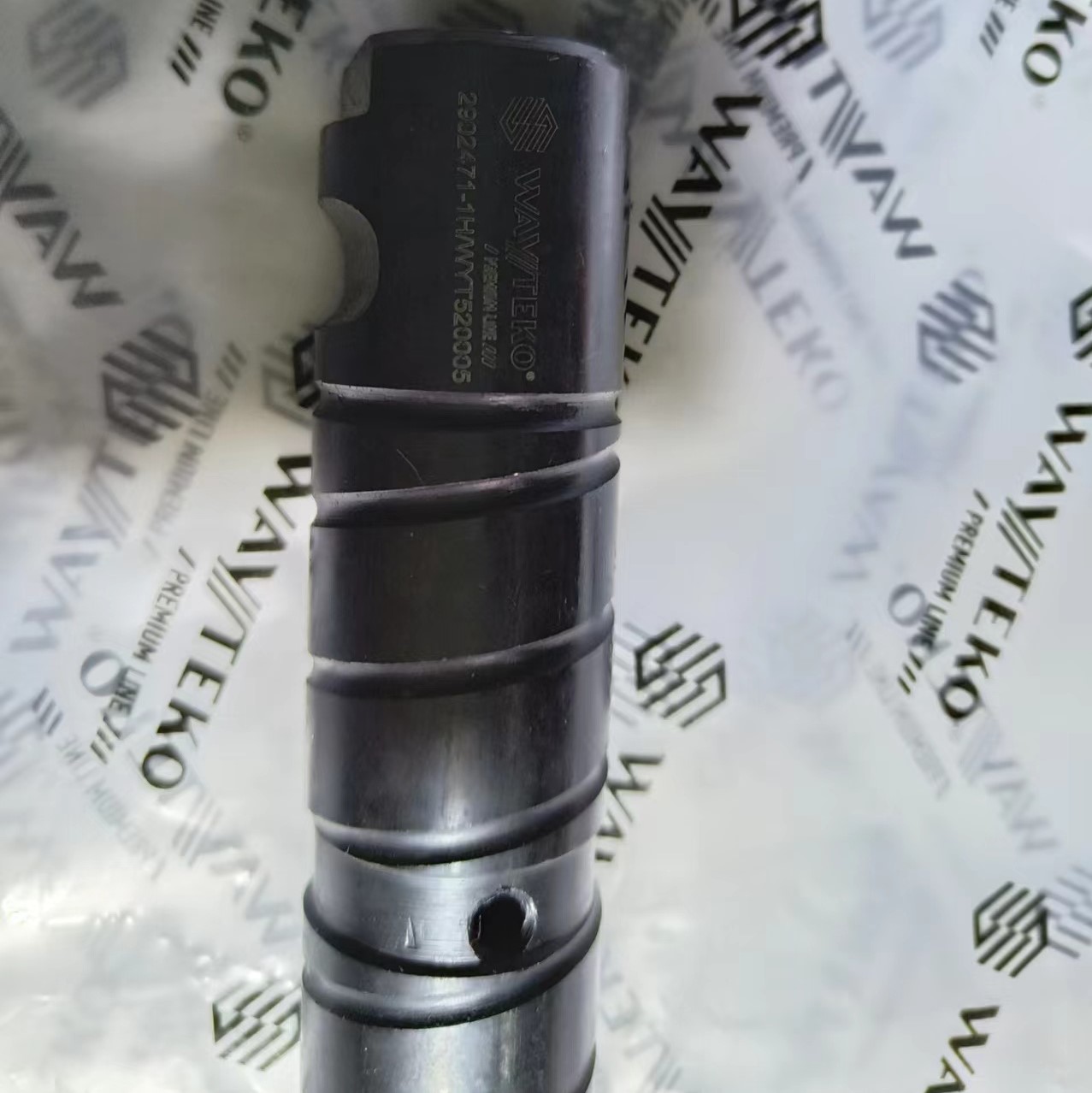 Палец передней рессоры FAW J6 D=30 L=160 (ЧЕРНЫЙ) WAYTEKO PREMIUM